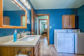 Roadrunner - Cozy Cabin - Whirlpool and Hot Tub - 3