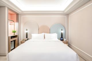 Mercure Chongqing Jiefangbei Hongya Cave - 4