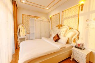 Van Don Royal Hotel - 2