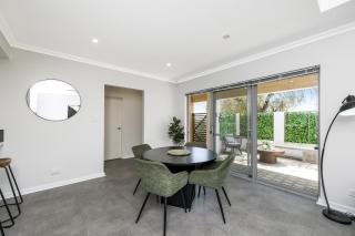 Luxury on Lewes - 3BR Free Wi-Fi - 4