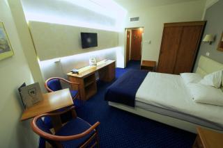 Best Western Plus Lido Hotel - 5