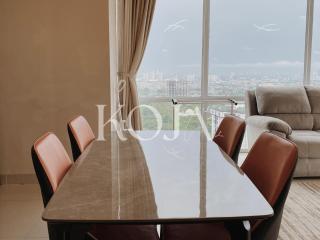 2BR Premium Golf View, U-Residence 1 at Karawaci - 6