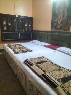 Shri Radha Raman Ji Seva Sadan - 9