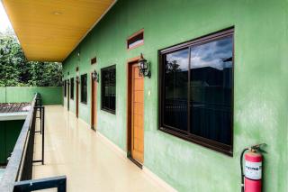 RedDoorz at Trans Hotel Cilegon - 7