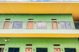 RedDoorz at Trans Hotel Cilegon - 9