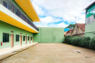 RedDoorz at Trans Hotel Cilegon - 2