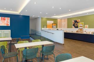 Spark By Hilton Montreal Midtown - 3