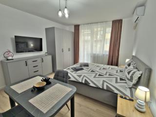 Private House near City Center - Zeno Studios by Ben Apartments - 3