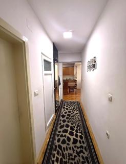 Modern Central 2-Bedroom Apartment-Kumanovo - 5