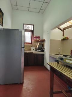 Bobbys Villa Mirissa Walk to Mirissa Beach - 4