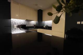 Premium 2 BDR Burj Khalifa Infinity Pool View - 4