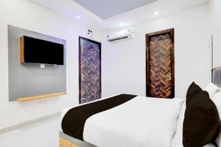 Hotel O Royal Palace - 8