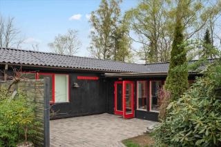 Summehouse With Room For 10, Great Location - 2