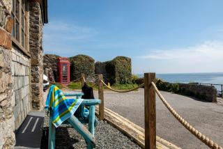 Cosy cottage on the edge of Portwrinkle beach - 2