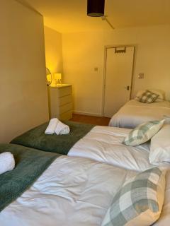 Charming 6 Bed Flat in Bedminster - Sleeps 8 - 7