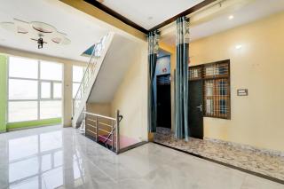 SPOT ON by OYO Green Indian Hotel And Rooms - 5