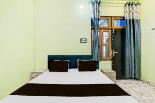 SPOT ON by OYO Green Indian Hotel And Rooms - 4