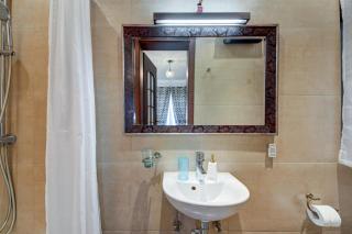 Bright and Airy 3BR with Private Terrace by 360 Estates - 6