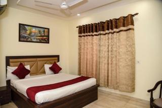 Hotel Grand In Vaishali - 1