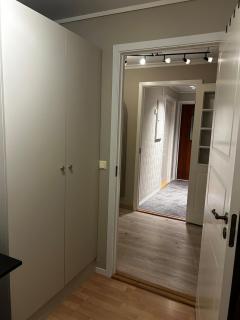 Cozy Apartment - Near Downtown - Parking - 1