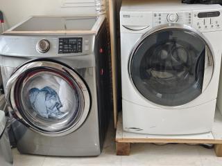 Vancouver Private Rooms - Free Parking, Fast Wi-Fi, Easy Transit - 15 mins Downtown & 11 mins Airport - 1