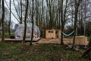 Bubbeltent in bos met hottub, 20m Amsterdam - 0