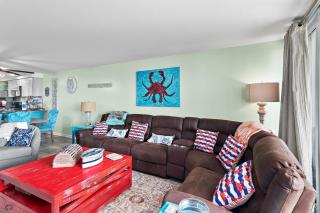 Shoreline Towers 2025 - 4