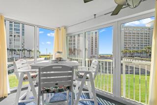 Shoreline Towers 3026 - 9