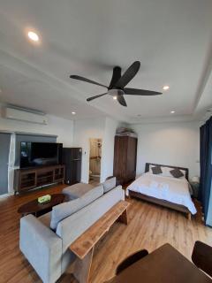 Baan Duang Khae Beach House - 4