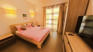 Azuri Ocean & Golf Village - Elegant 3-Bedroom Apartment with Private Garden, Beach & Pool Access in Roches Noires - 7