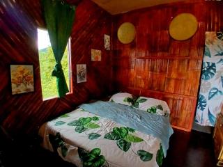 De'Remin Sapit, Village Above Clouds - 3