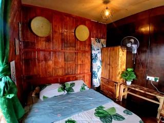 De'Remin Sapit, Village Above Clouds - 2