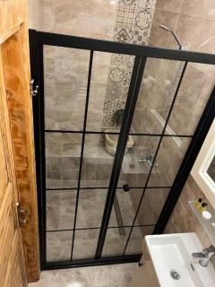 Kadıköy White House - 4