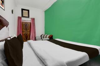 SPOT ON by OYO Hotel Sunrise - 9