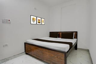 SPOT ON by OYO Hotel Sunrise - 4