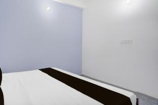 Hotel O by OYO Happy Hotel & Restaurant - 2