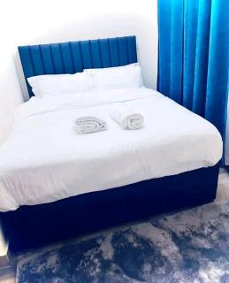 Shiks Lakeview studios and one bedroom apartments - 8