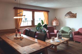 Alpenhotel zur Wildi Lauchernalp - 9