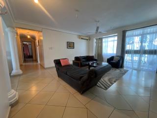 Ary Homestay Nyali- 1 Bedroom Behind City Mall - 2