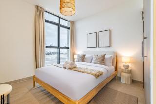 Unique Luxury - Saadiyat 2 BDR - Designer's Dream - 5 min walk from NYU - 5 min from Louvre, Zayed Museum, Mamsha - 6