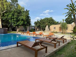 Comfort Inn Guest House - 0