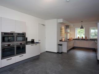 Country House in a hotel atmosphere with Sauna in Swolgen - 3