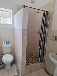 Crocodile Rock Lodge - 4