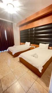 فندق الخيال الكبير - 1