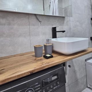 Cozy Batumi Studio with Stunning Views & Work-Friendly Space - 5