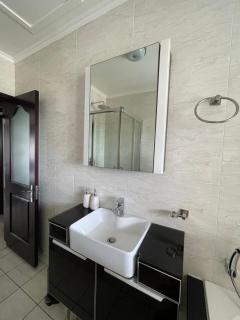 Northern Modern Comforts - 6