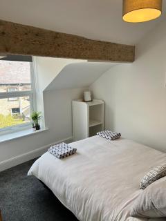 Delightful 2 bedroom apartment! - 2