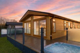 Finest Retreats - Heron Luxury Lodge - 0