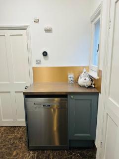 Pet friendly Cambridge townhouse with free parking - 6