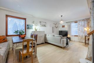 2 bedroom apartment by the river, close to city - 2